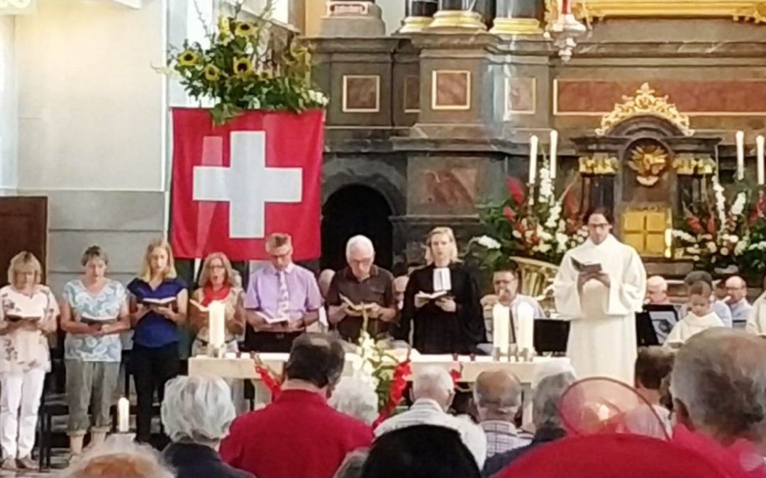 Christen feiern den Nationalfeiertag