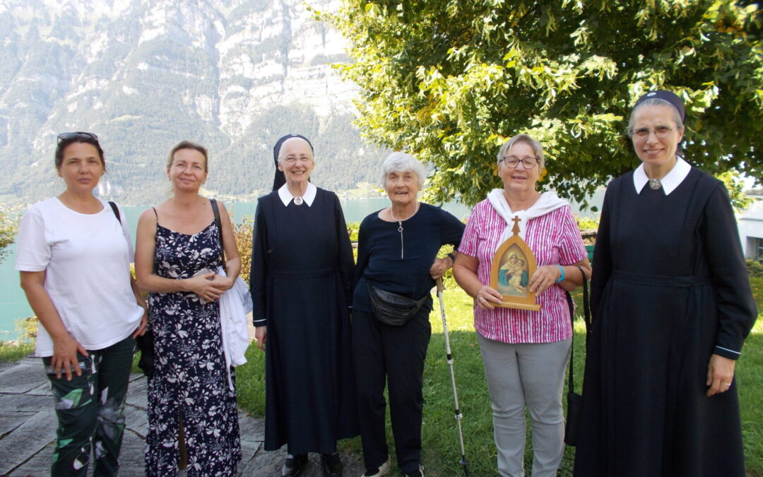 Vier Aussendungen im August